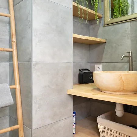 Appartement Grand T2 Avec Clim - Saint Michel